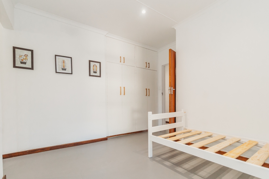 7 Bedroom Property for Sale in Loerie Park Western Cape